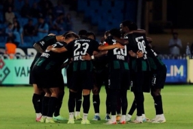 kocaeli-stadyumu-hazir-kocaelispor-samsunspora-karsi-uc-puanin-pesinde-gNu1TuxE.jpg