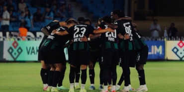 kocaelispor-taraftari-takimini-alkisladi-DDpBAfHg.jpeg