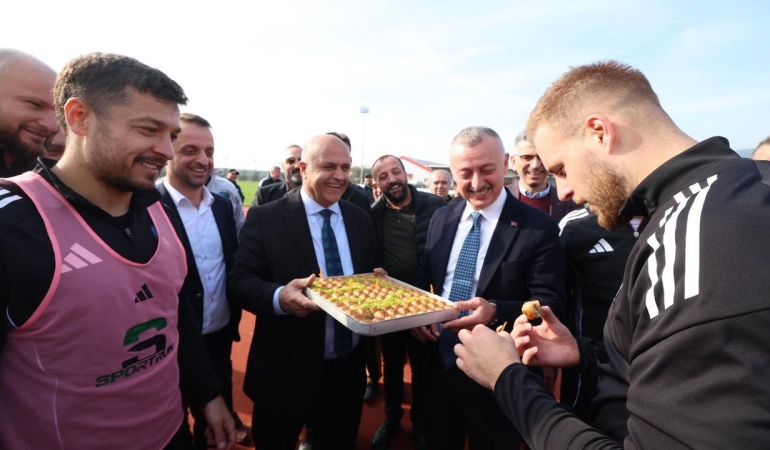 whatsapp-image-2025-12-04-at-141902