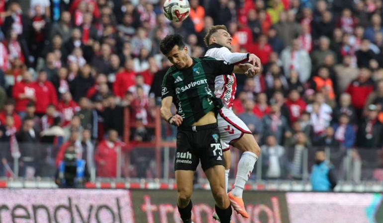 fenerbahce-macinda-oynayamayacak-20260126-200034