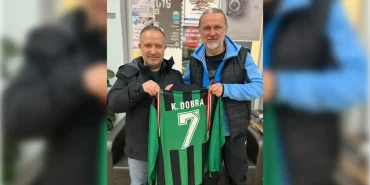 kocaelispor-efsanelerinden-muze-hediyesi-20260124-132939