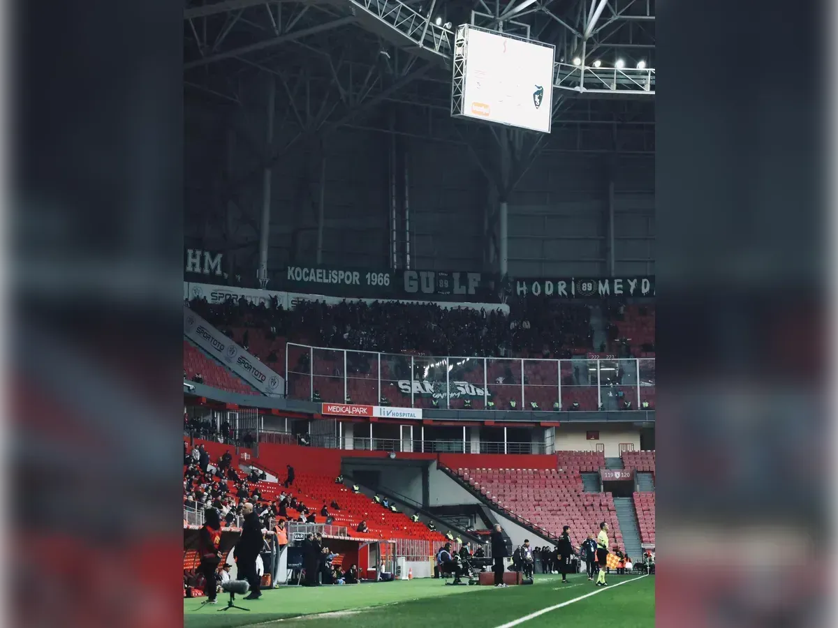 kocaelispor-taraftarindan-anadolu-mesaji-20260126-193028