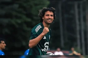 komsu-ahmet-sagat-i-mi-istiyor-20260105-220110