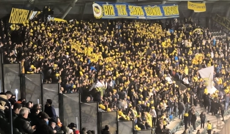 deplasman-tribunu-ve-emniyet-arasinda-gerginlik-20260202-232858