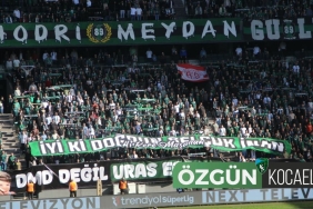 tribunlerden-selcuk-i-nan-a-41-inci-yas-surprizi-20260216-005829