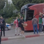Antalyaspor-Kafilesine-Her-Iki-Takim-Taraftarindan-Alkisli-Selam-featured