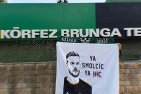 kocaelispor-taraftarindan-smolcic-e-destek-20260516-100129